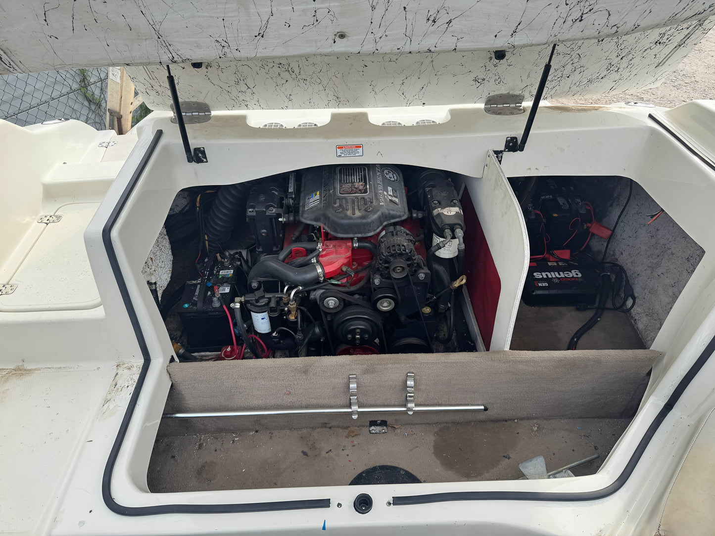 2006 Caravelle 207LS Fish & Ski