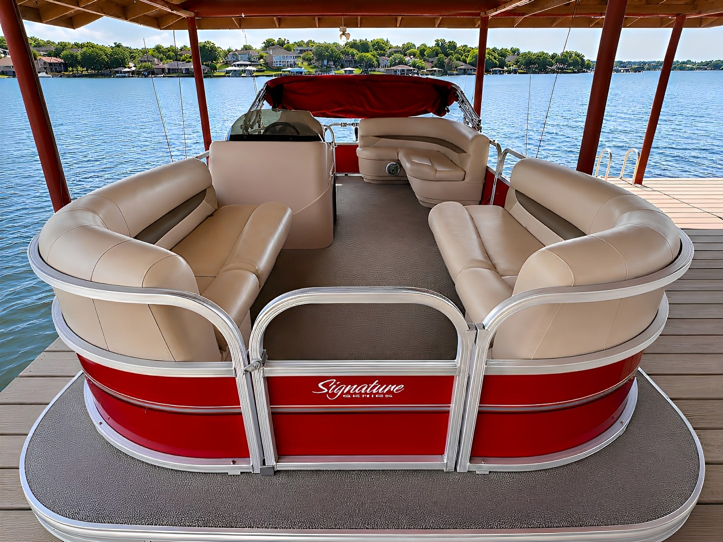 2016 Sun Tracker Party Barge 18 DLX