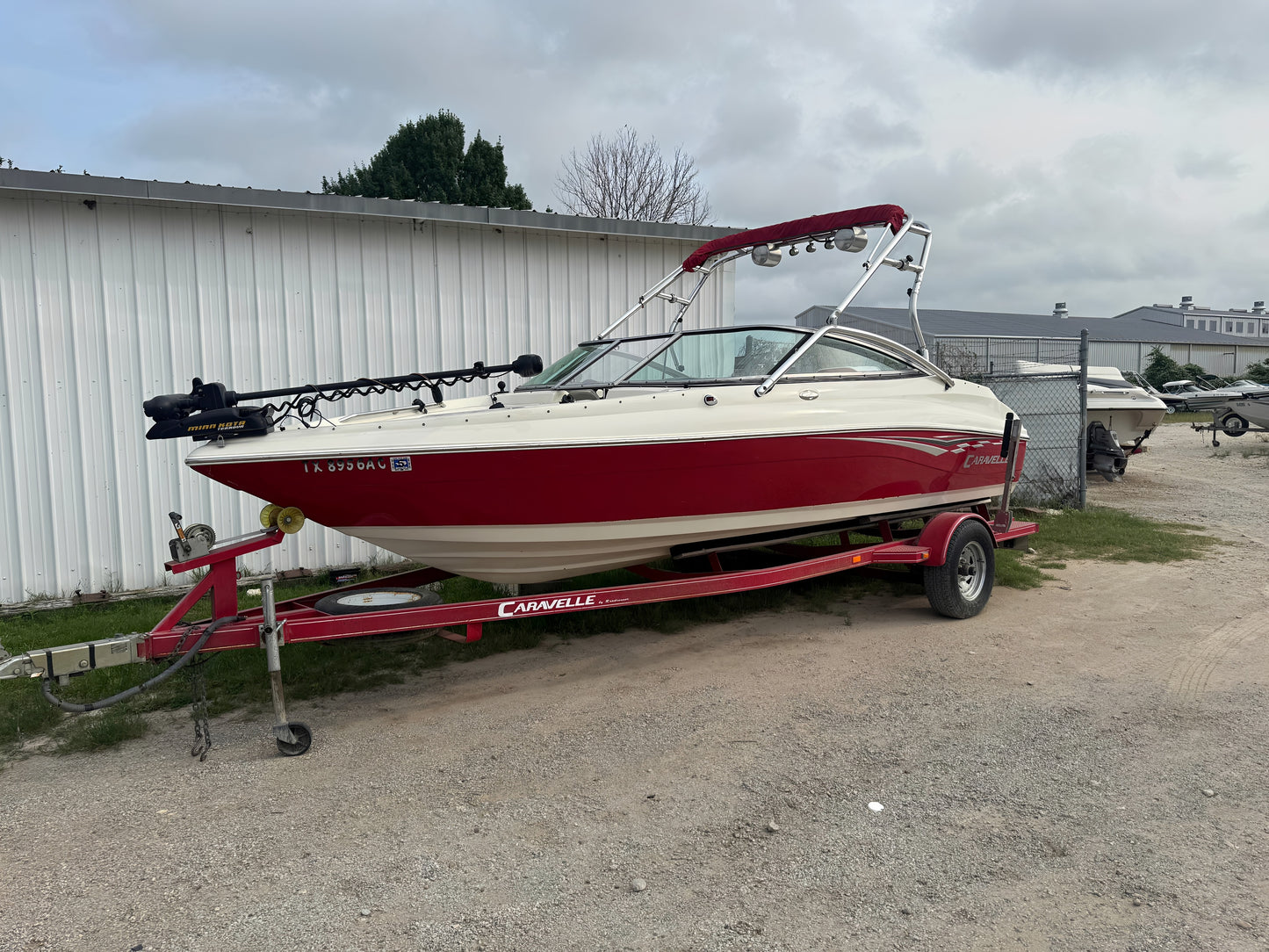 2006 Caravelle 207LS Fish & Ski