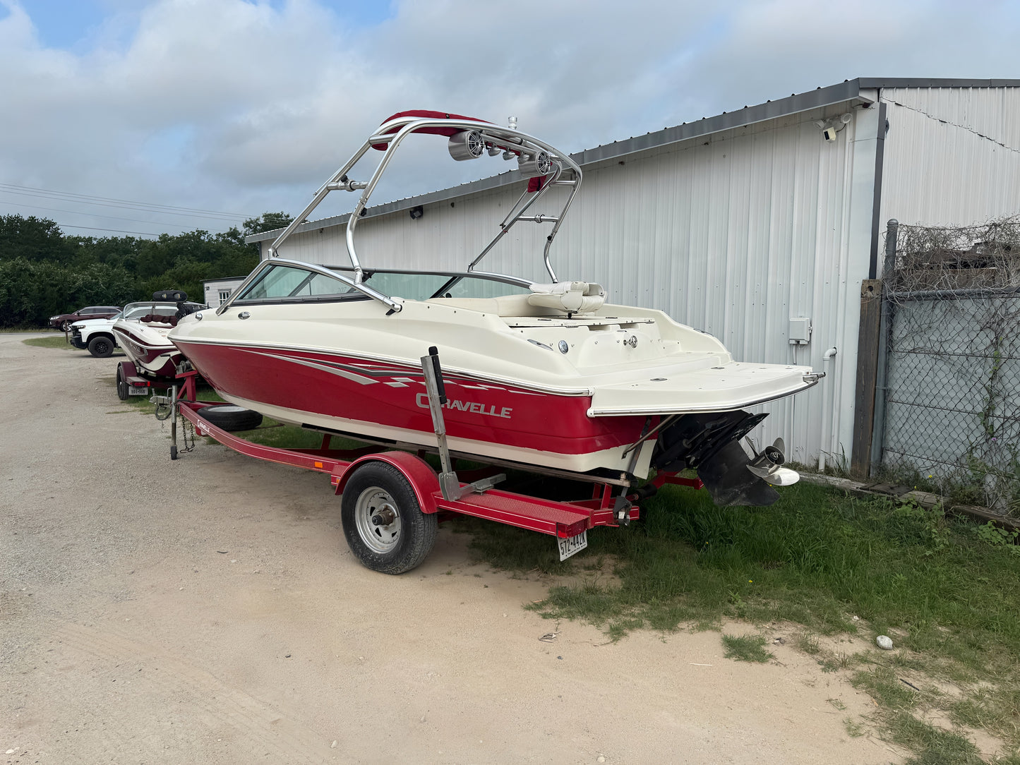 2006 Caravelle 207LS Fish & Ski