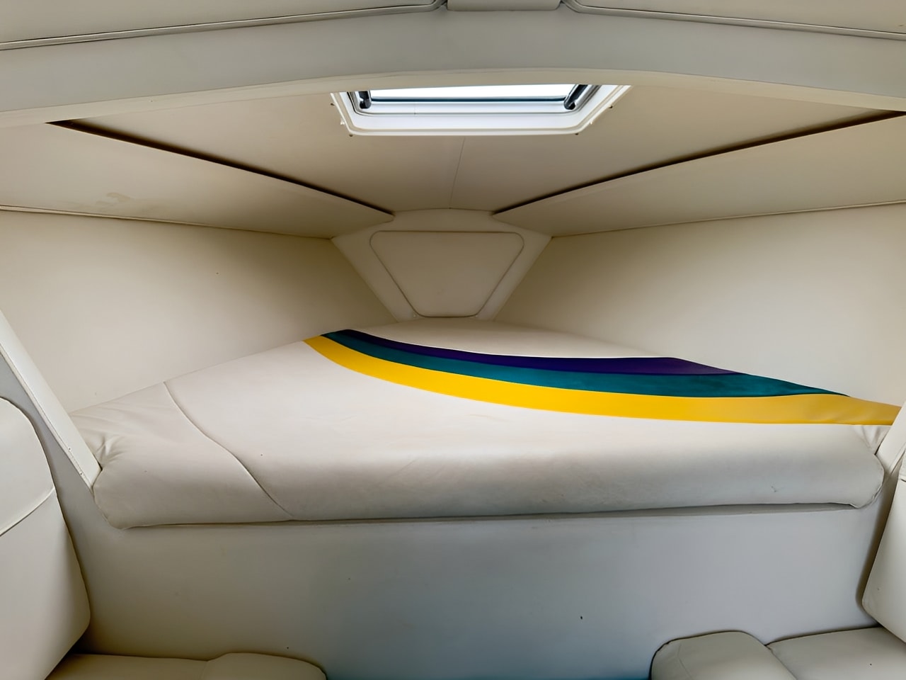 1995 Wellcraft 31 Scarab