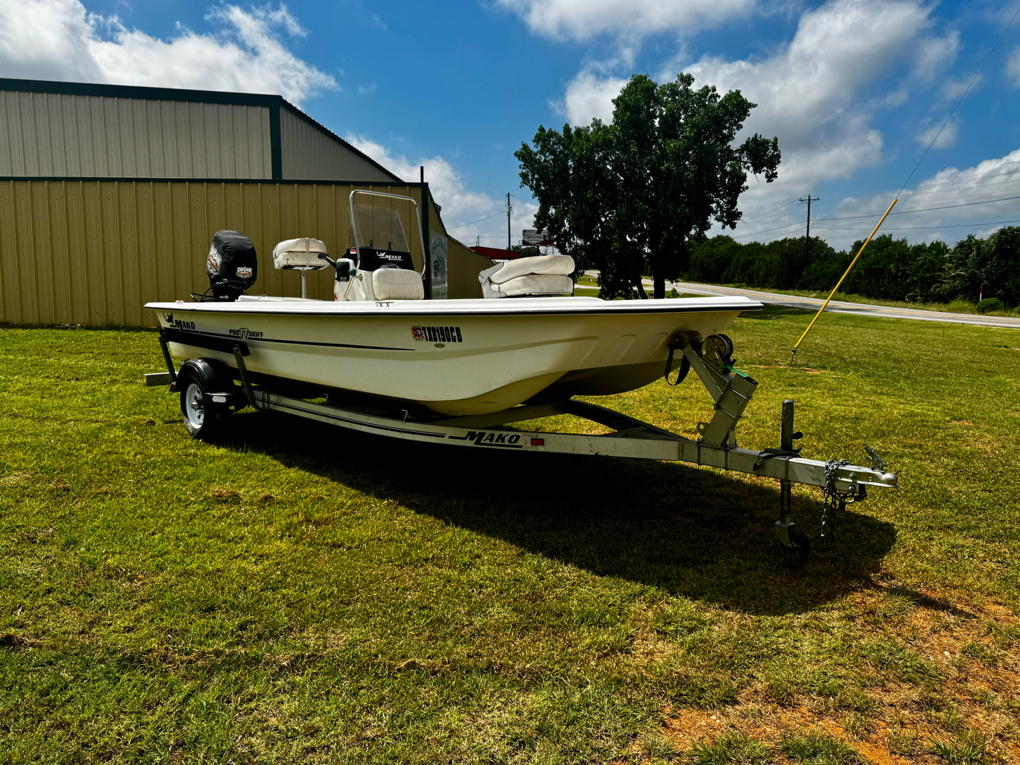 2013 Mako Pro Skiff 17