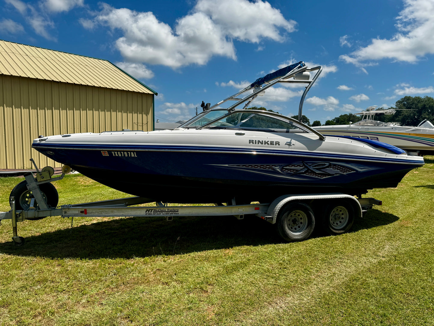 2007 Rinker 226 Captiva