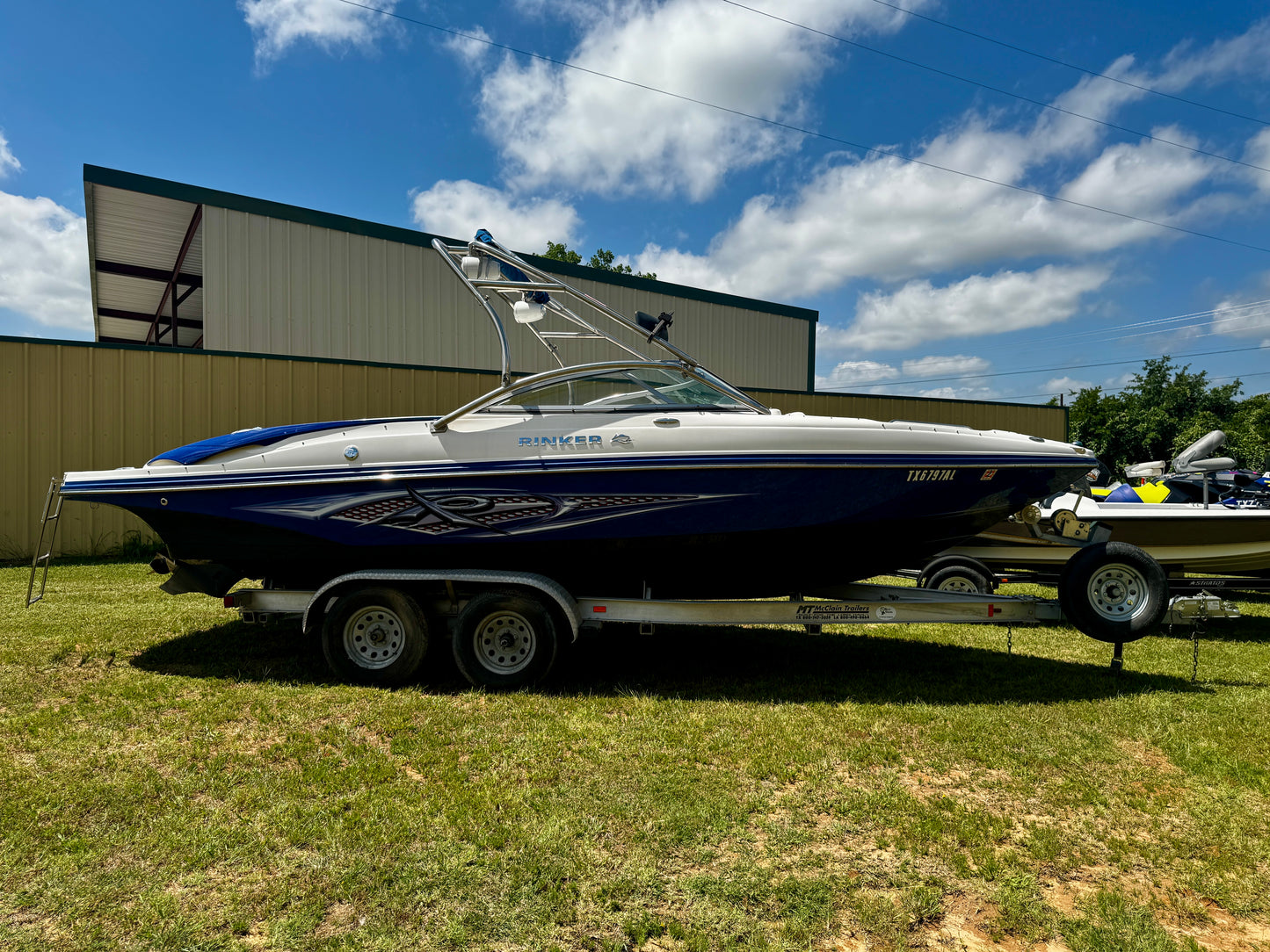 2007 Rinker 226 Captiva