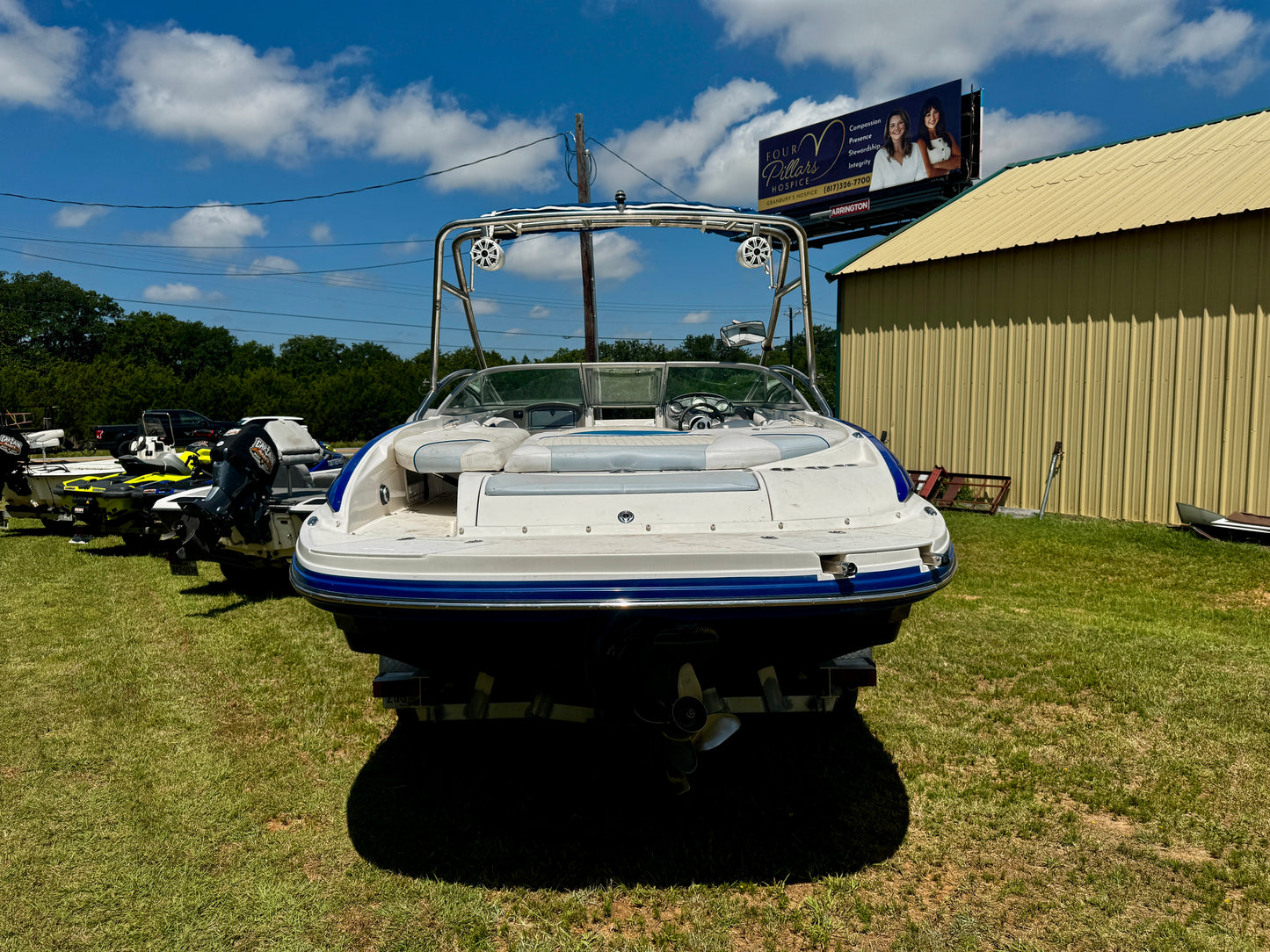 2007 Rinker 226 Captiva