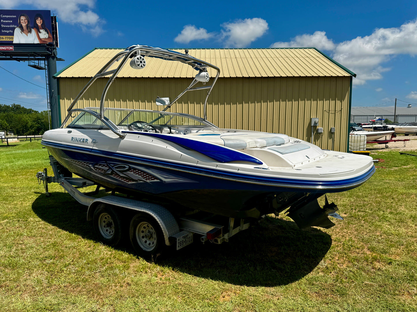 2007 Rinker 226 Captiva