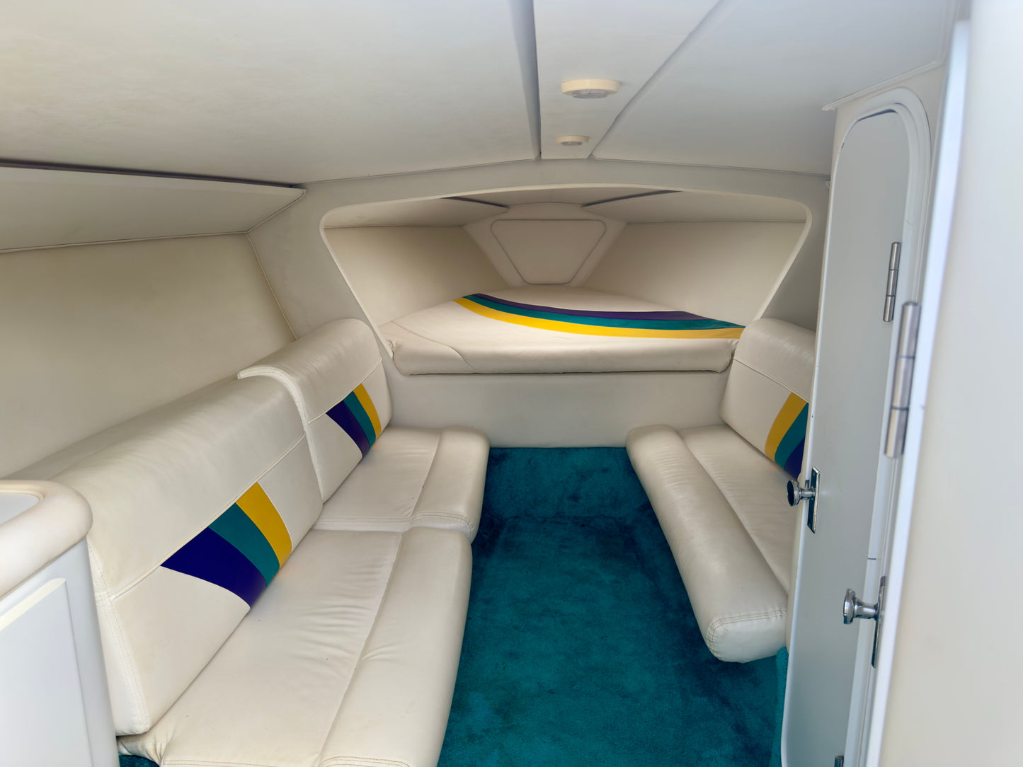 1995 Wellcraft 31 Scarab