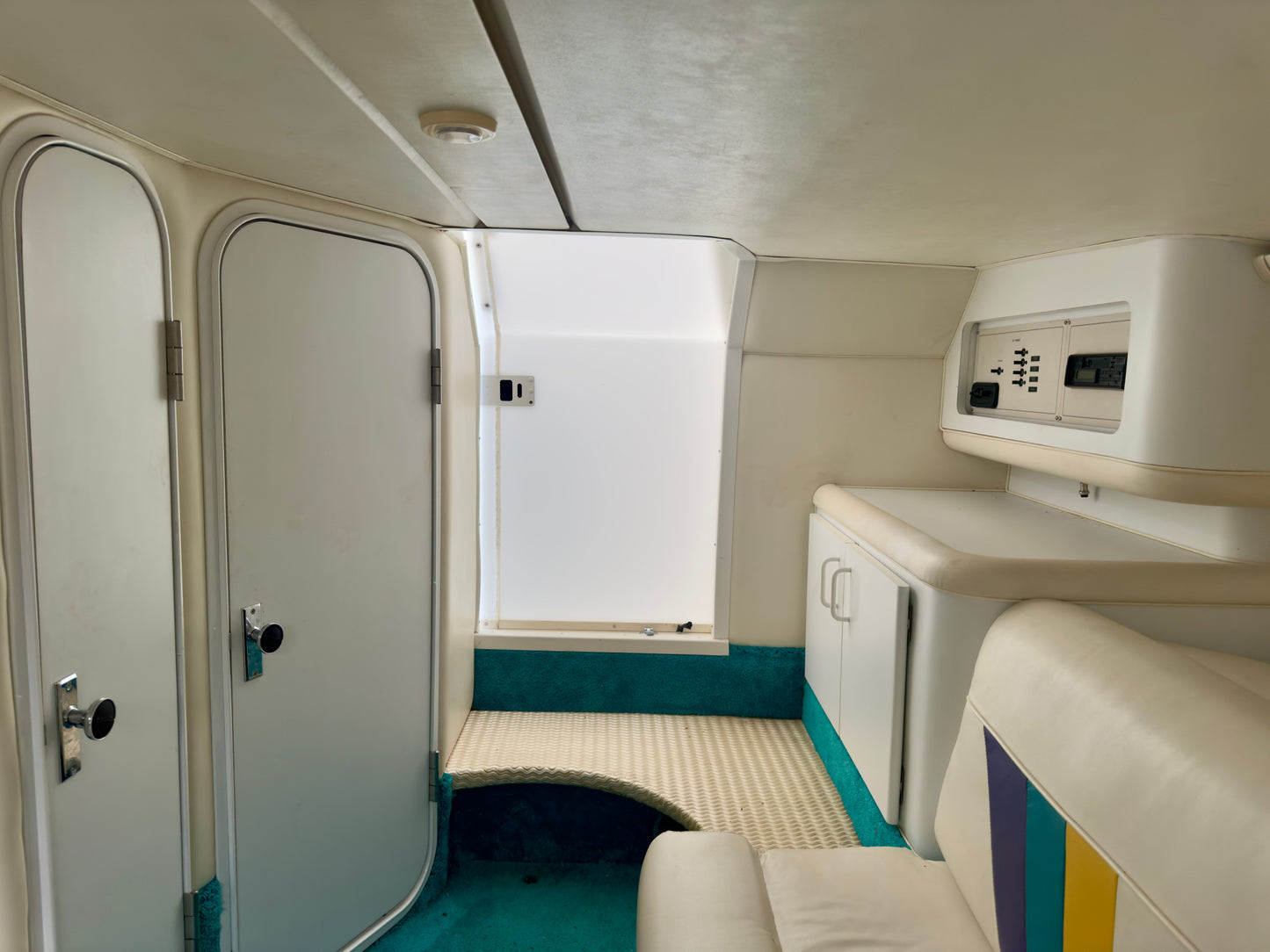 1995 Wellcraft 31 Scarab